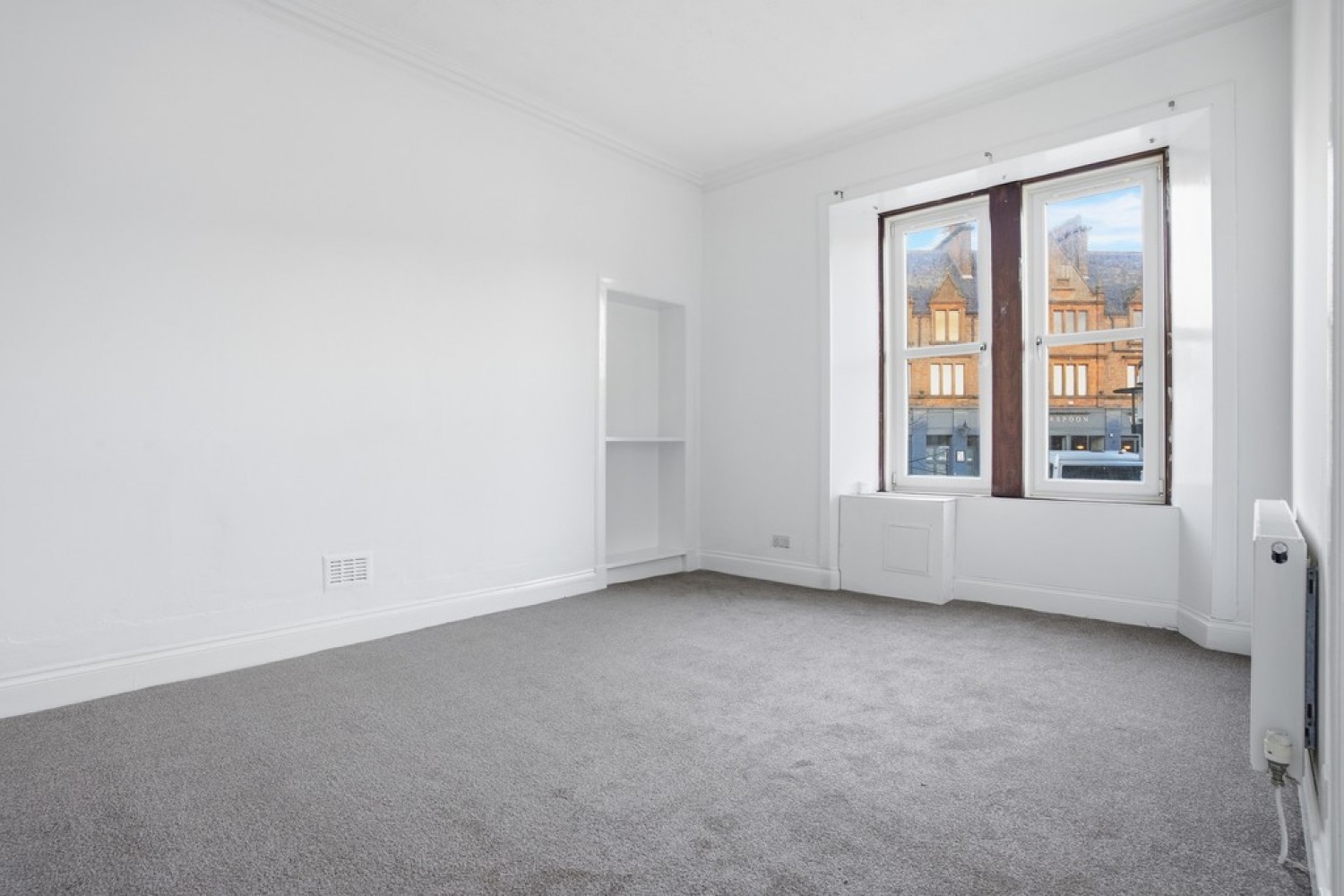 High Street, Alloa, FK10