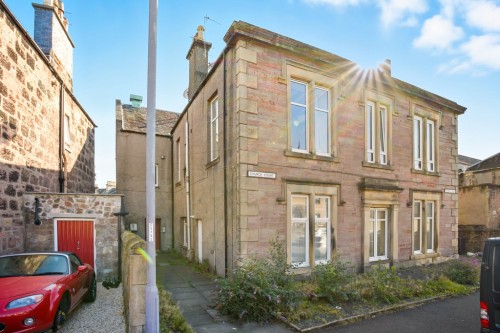 Church Court, Alloa, FK10