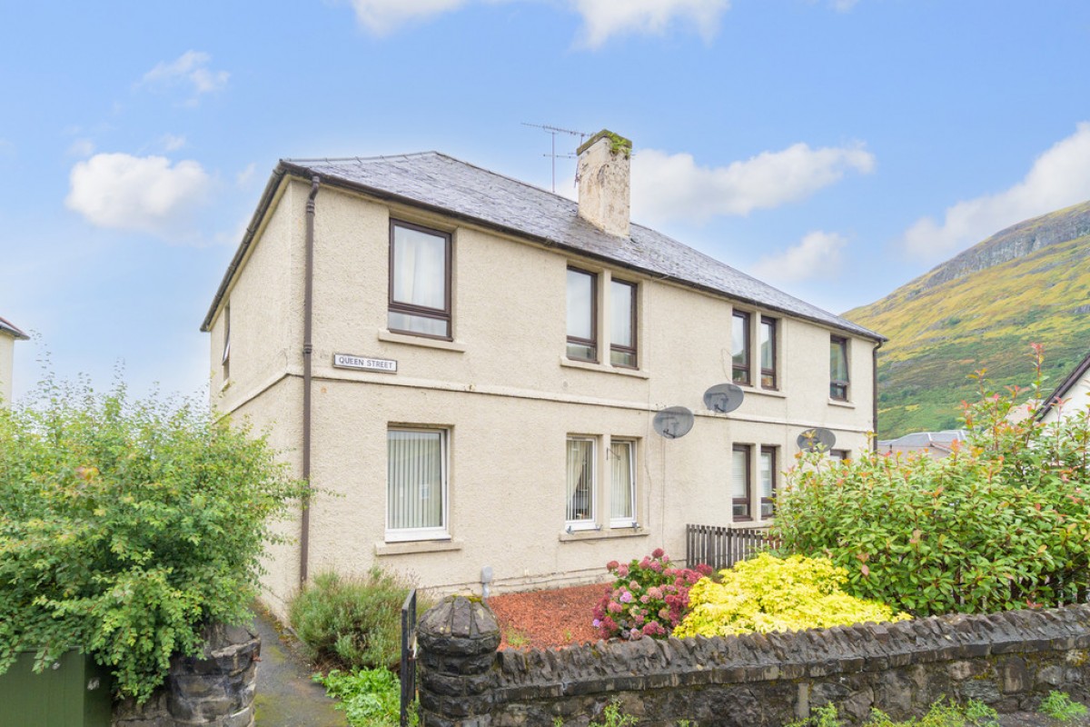 Queen Street, Alva, FK12