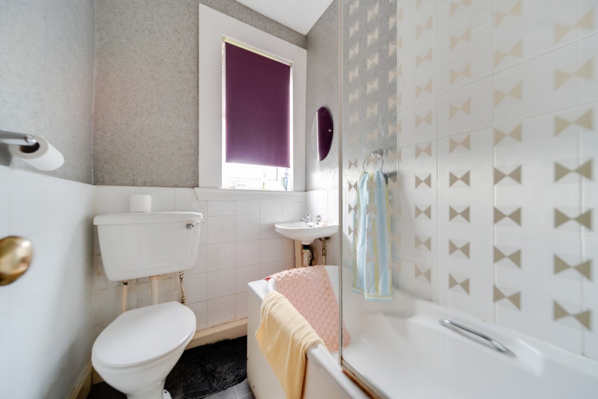 Queen Street, Alva, FK12