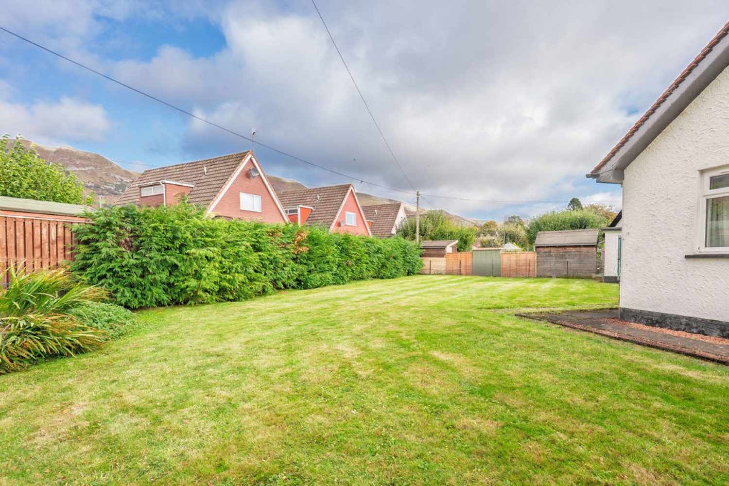 Elistoun Drive, Tillicoultry, FK13