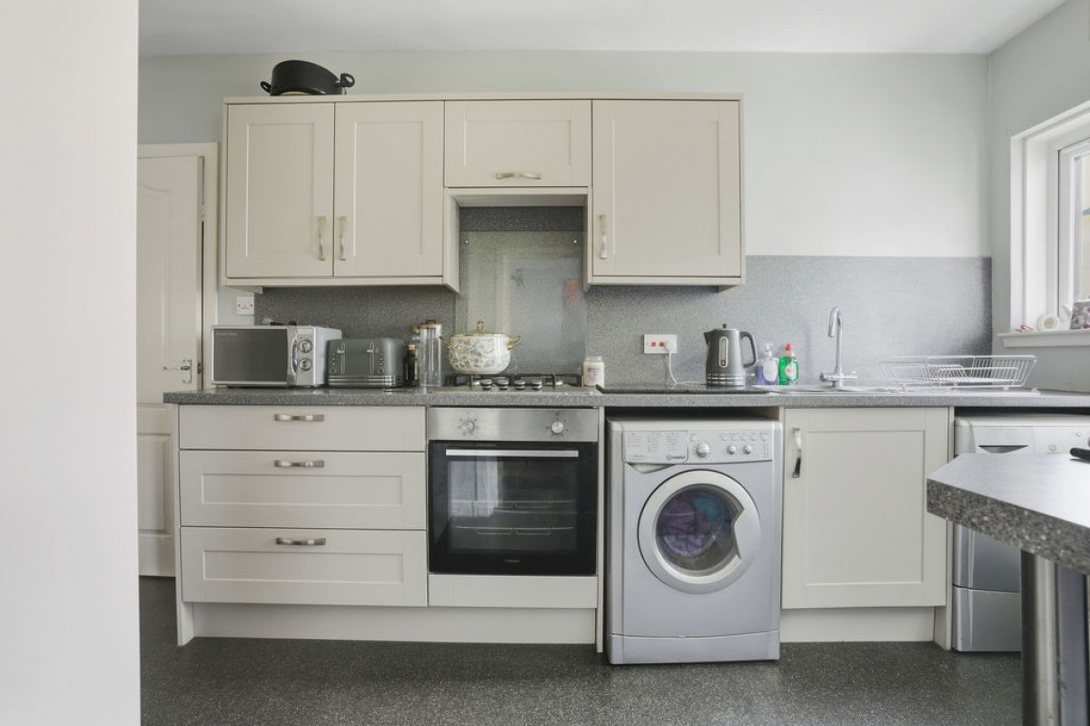 Elistoun Drive, Tillicoultry, FK13