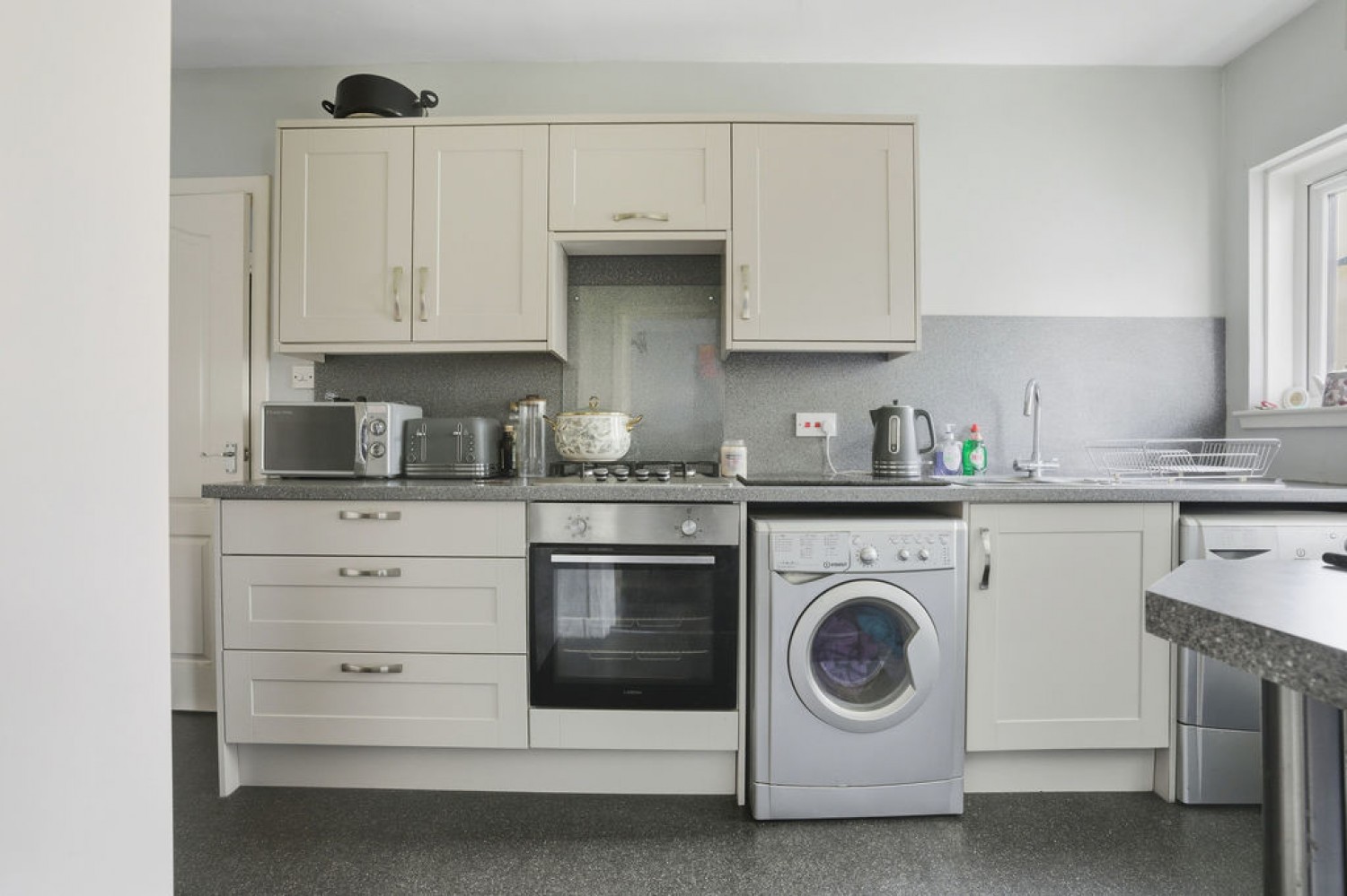 Elistoun Drive, Tillicoultry, FK13