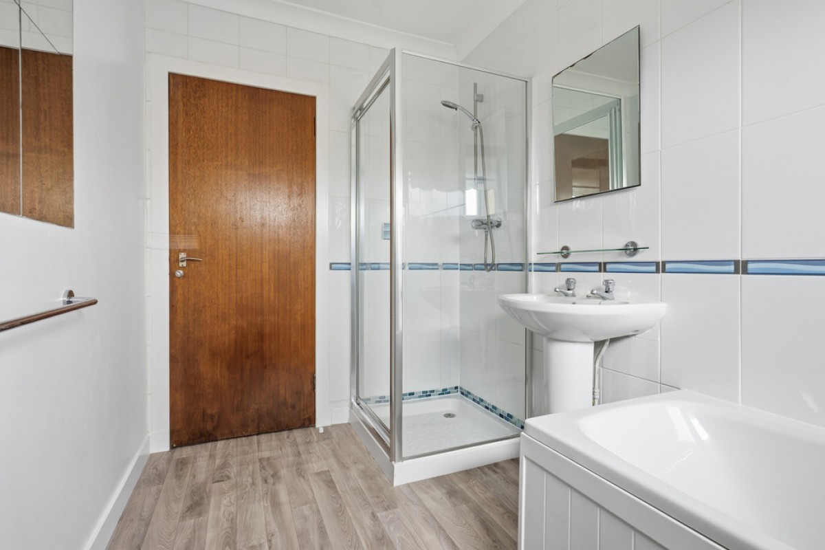 Lismhor, 6 Norwood Avenue