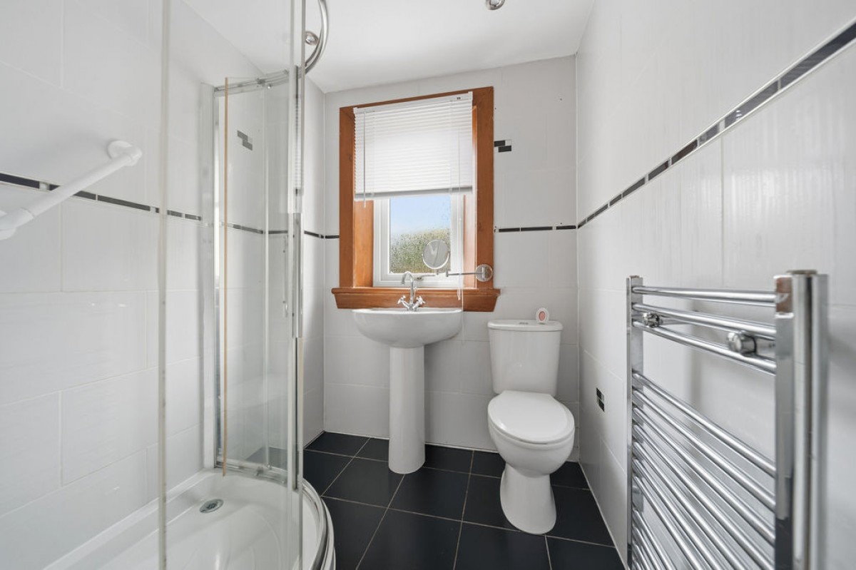 Main Street, Coalsnaughton, FK13