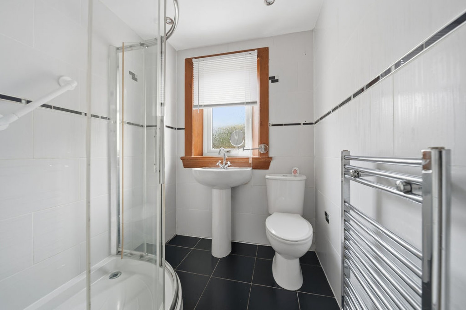 Main Street, Coalsnaughton, FK13