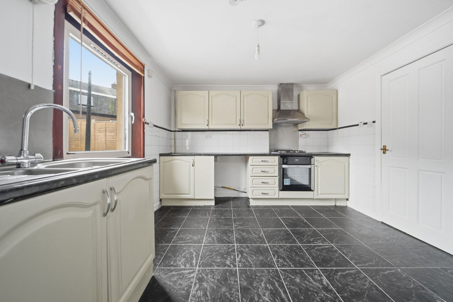 Main Street, Coalsnaughton, FK13