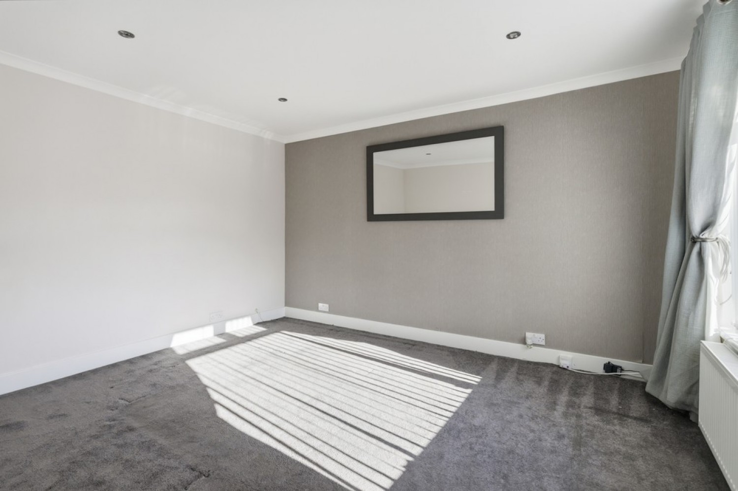 2 bedroom House for Sale The Wynd, Alva, FK12