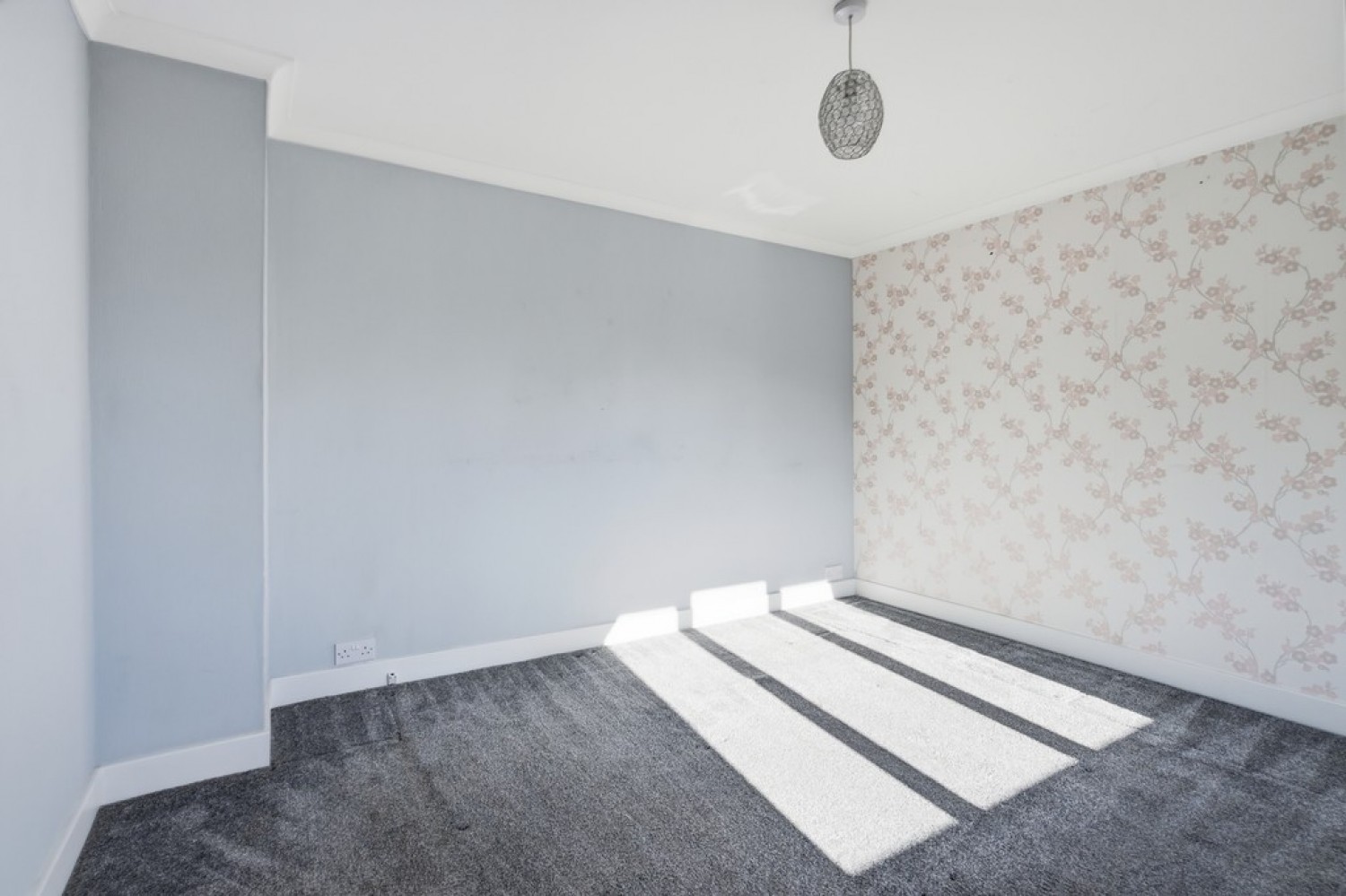 2 bedroom House for Sale The Wynd, Alva, FK12