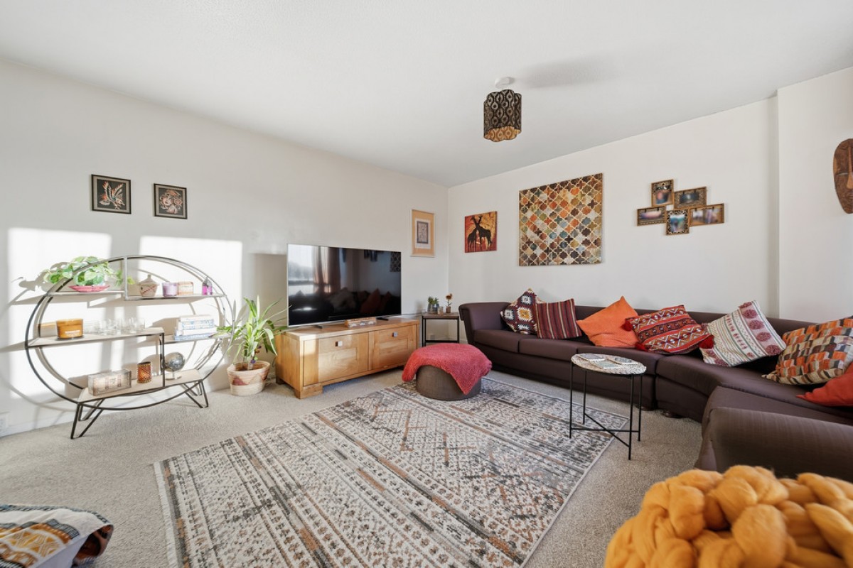 Abbots view, Polmont , FK2