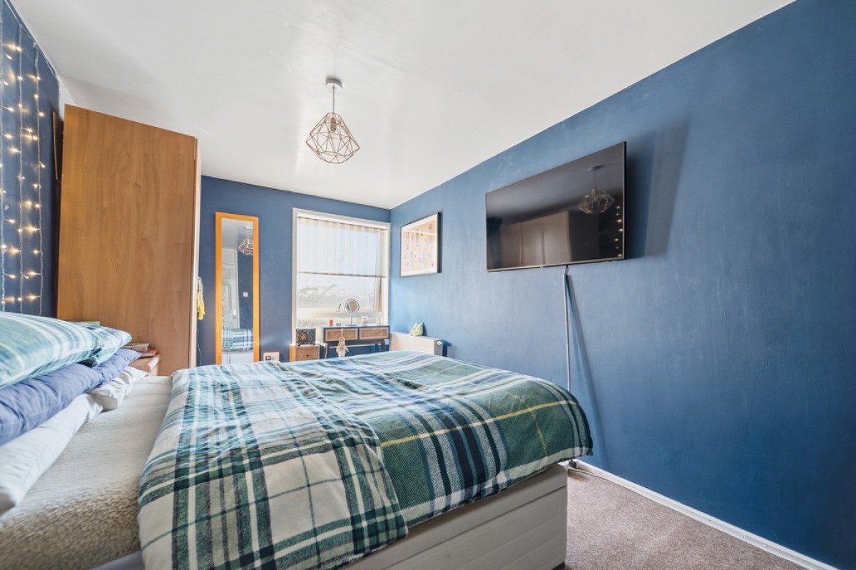 Abbots view, Polmont , FK2