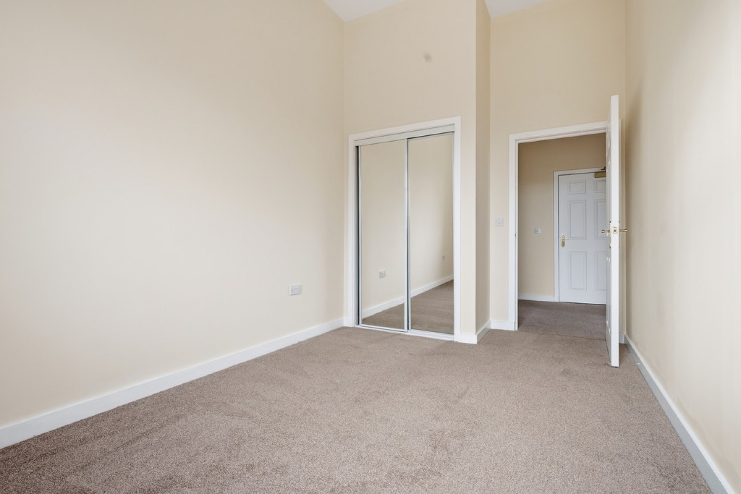 2 bedroom Flat for Sale Delaney Court, Alloa, FK10