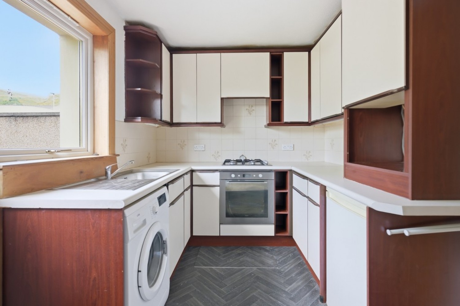 2 bedroom House for Sale Broompark West, Menstrie, FK11