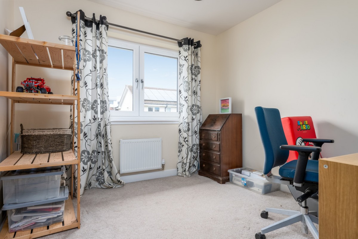 McLeod Road, Alloa, FK10