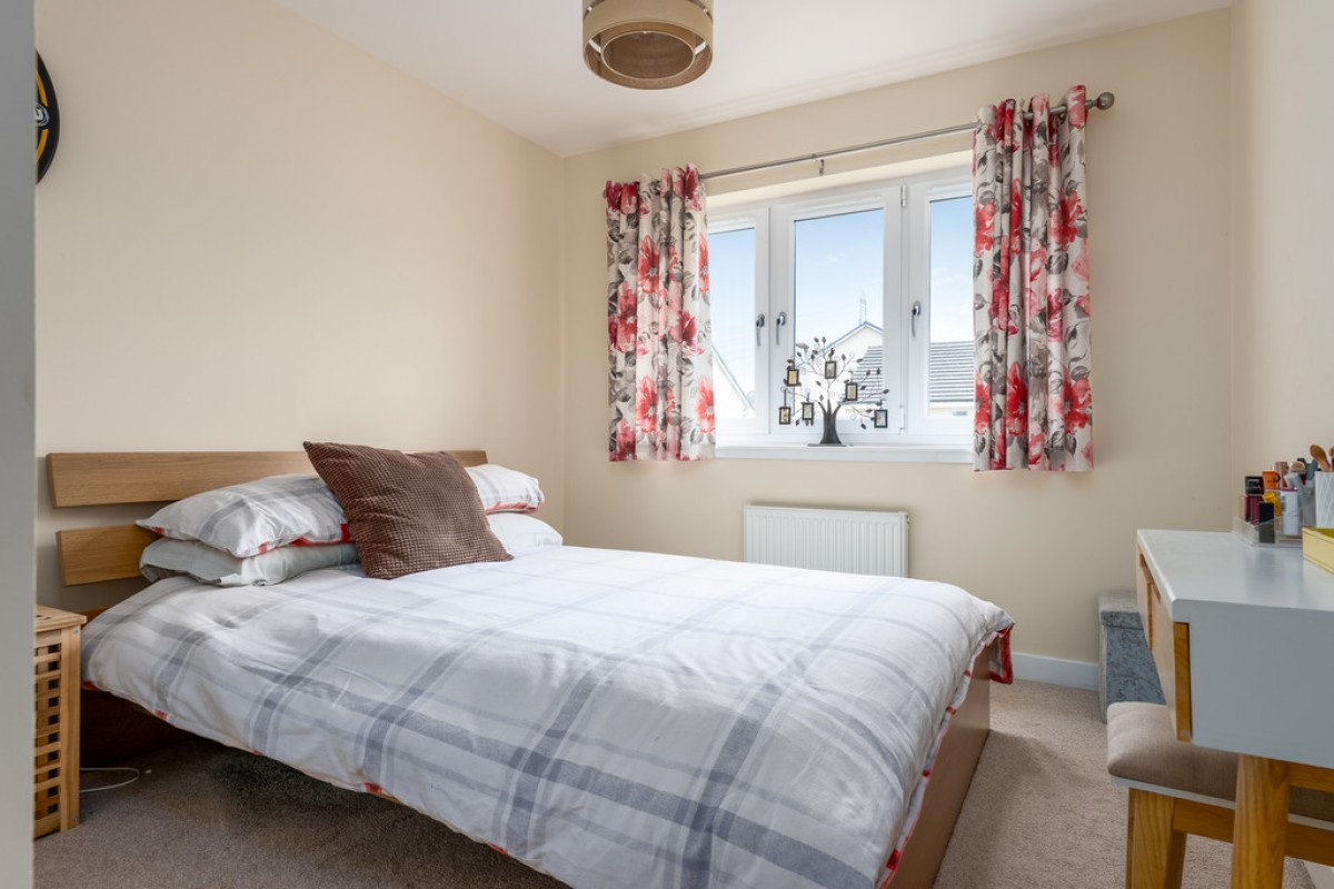 McLeod Road, Alloa, FK10