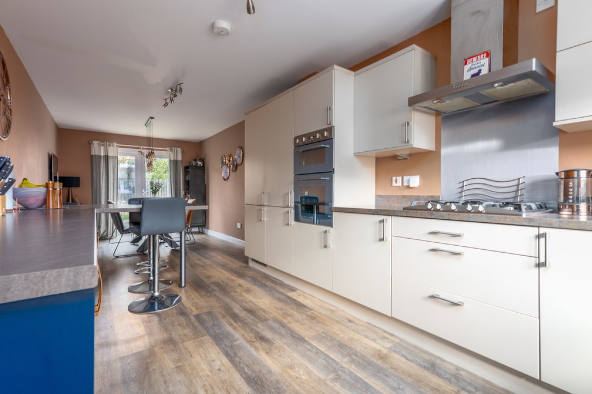 McLeod Road, Alloa, FK10