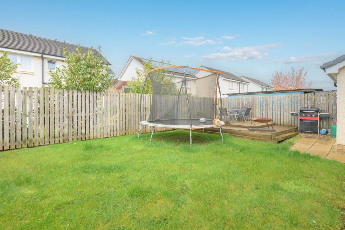 McLeod Road, Alloa, FK10