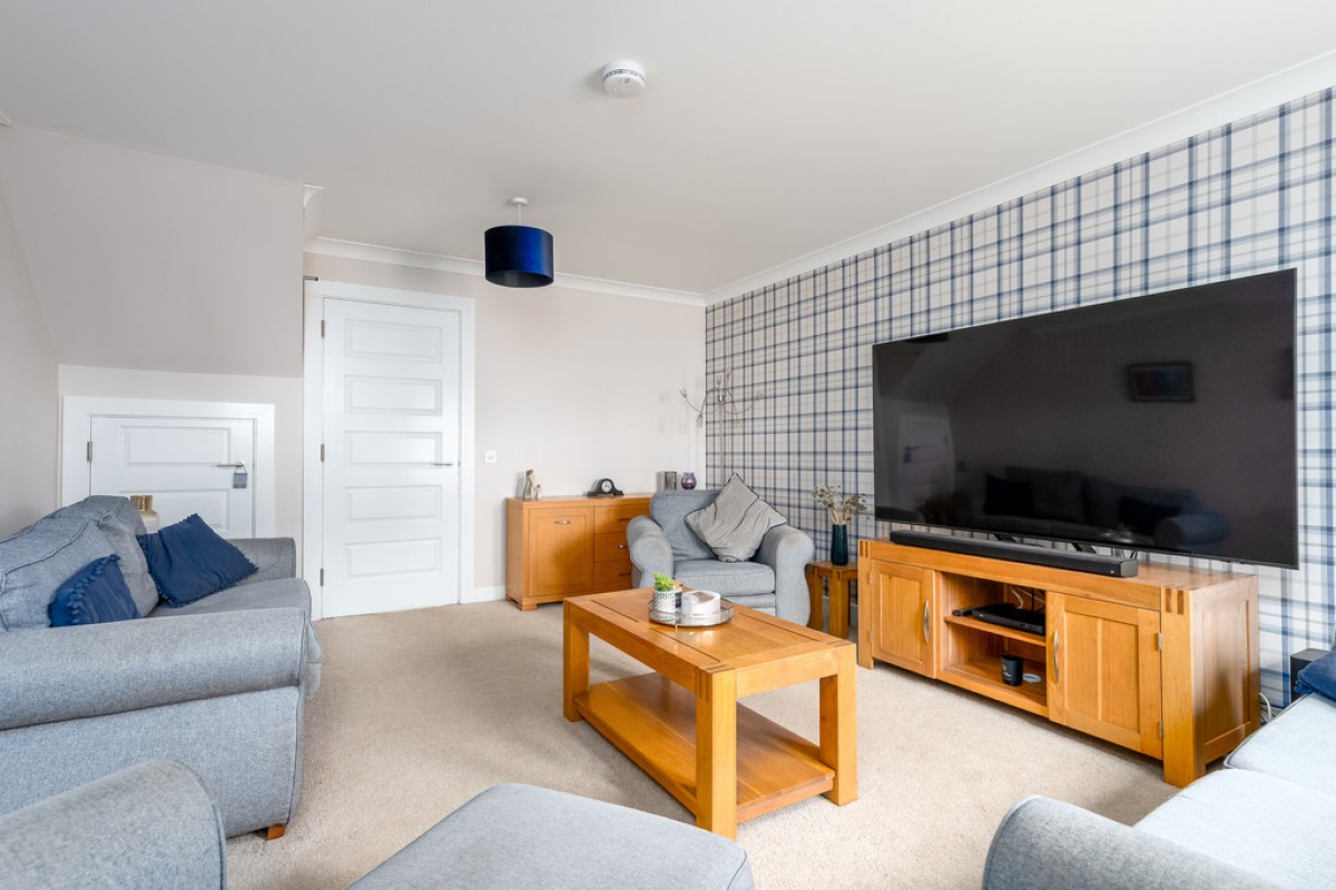 McLeod Road, Alloa, FK10