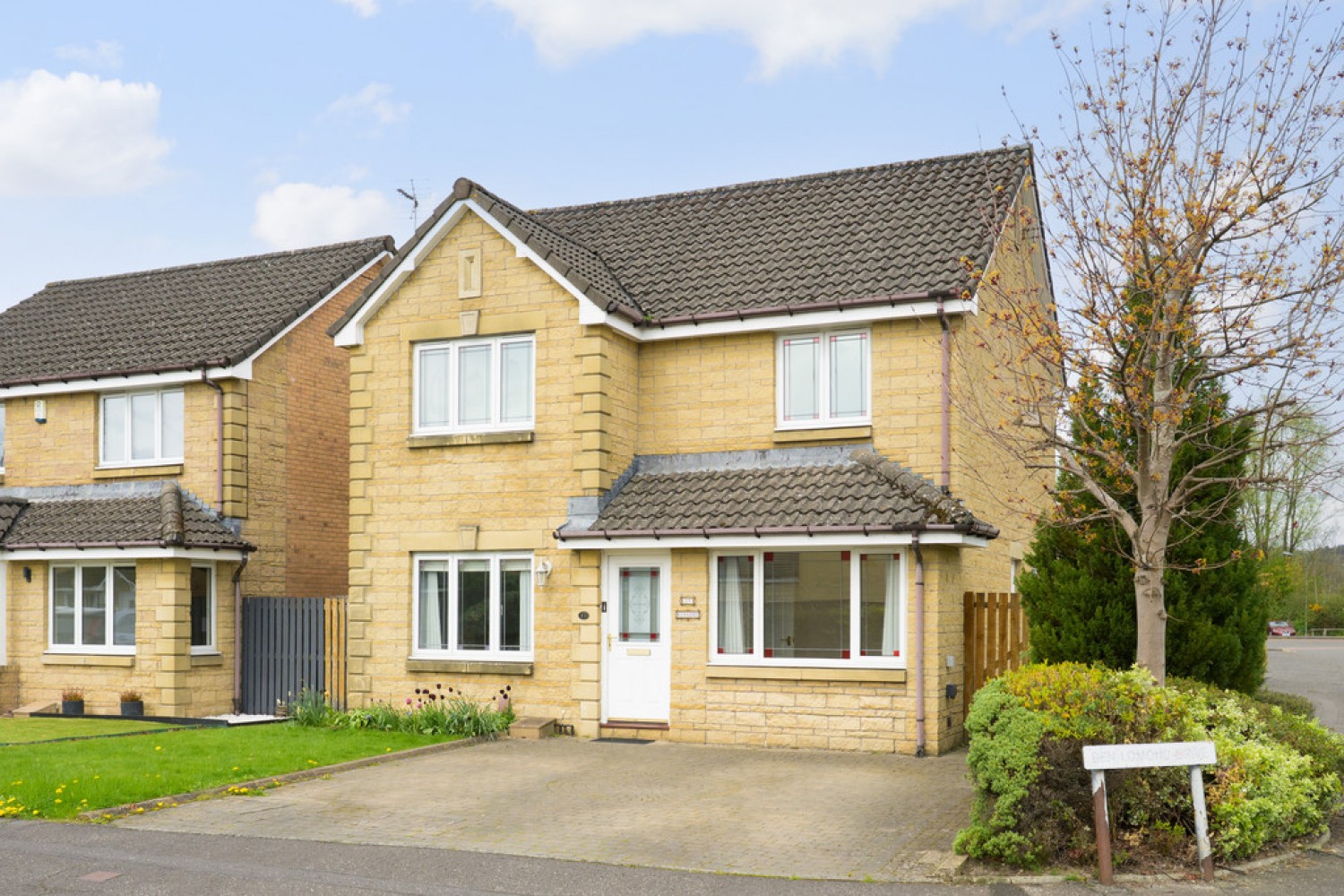 5 bedroom House for Sale Ben Lomond Drive, Stirling, FK9