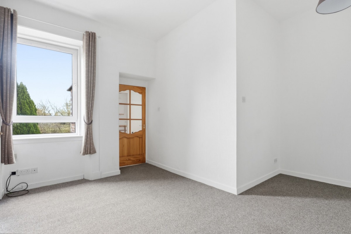 Whins Road, Alloa, FK10