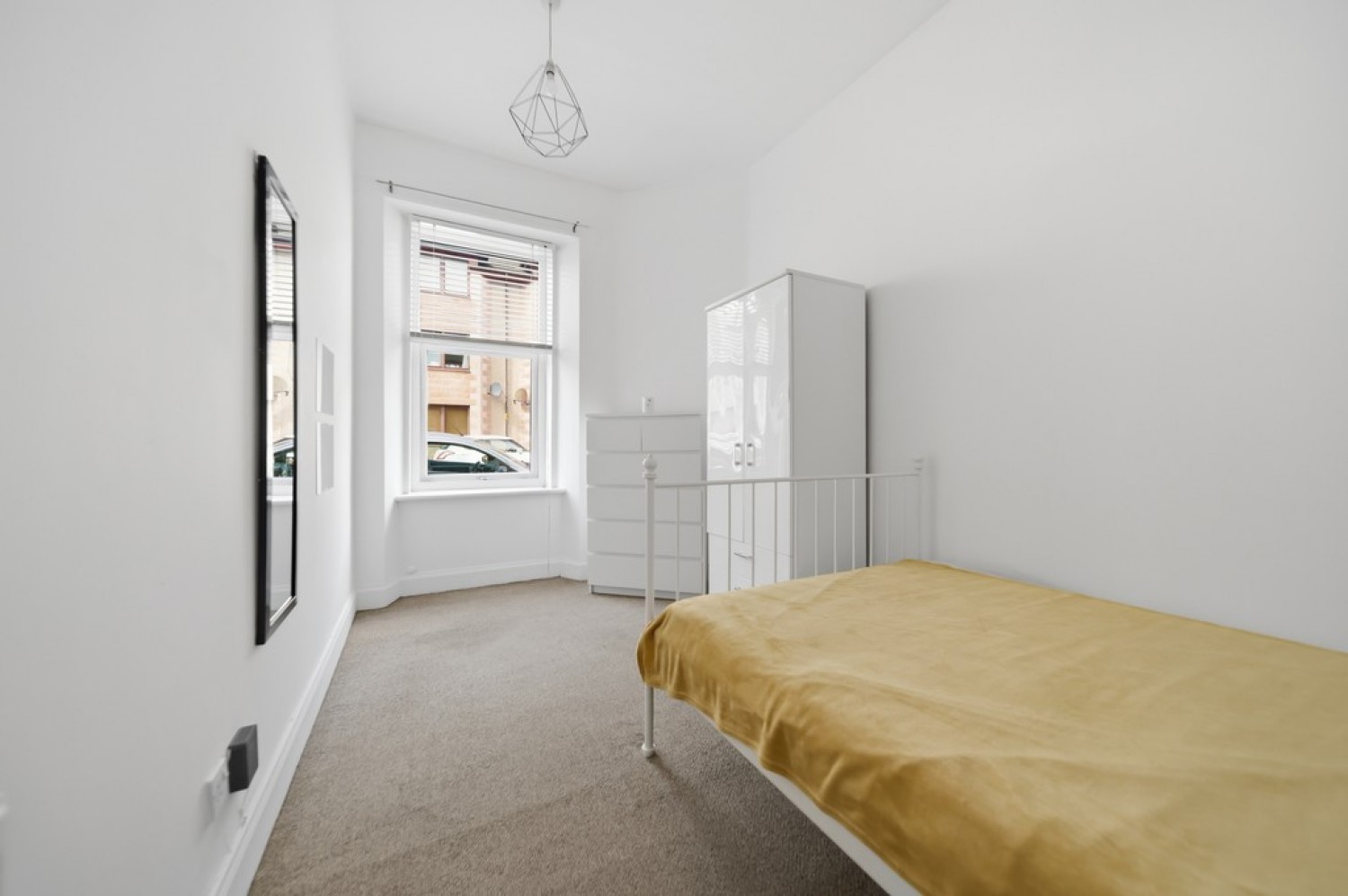 2 bedroom Flat for Sale James Street, Riverside, FK8