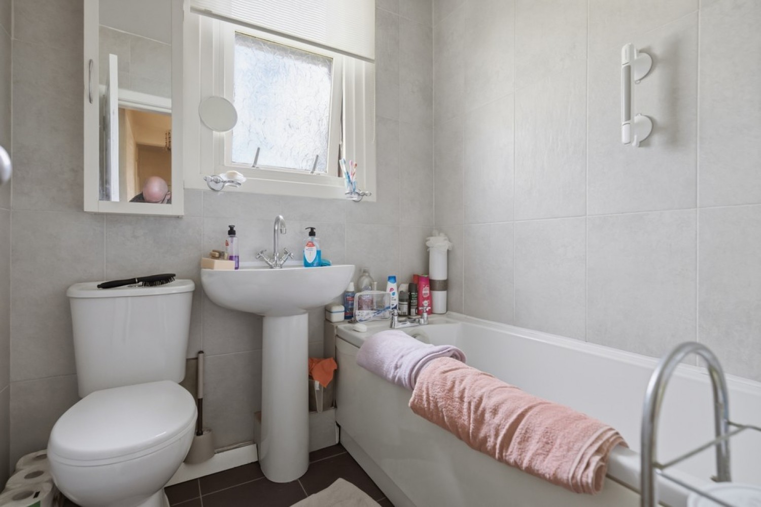 2 bedroom Flat for Sale Muirend Road, Stirling, FK7