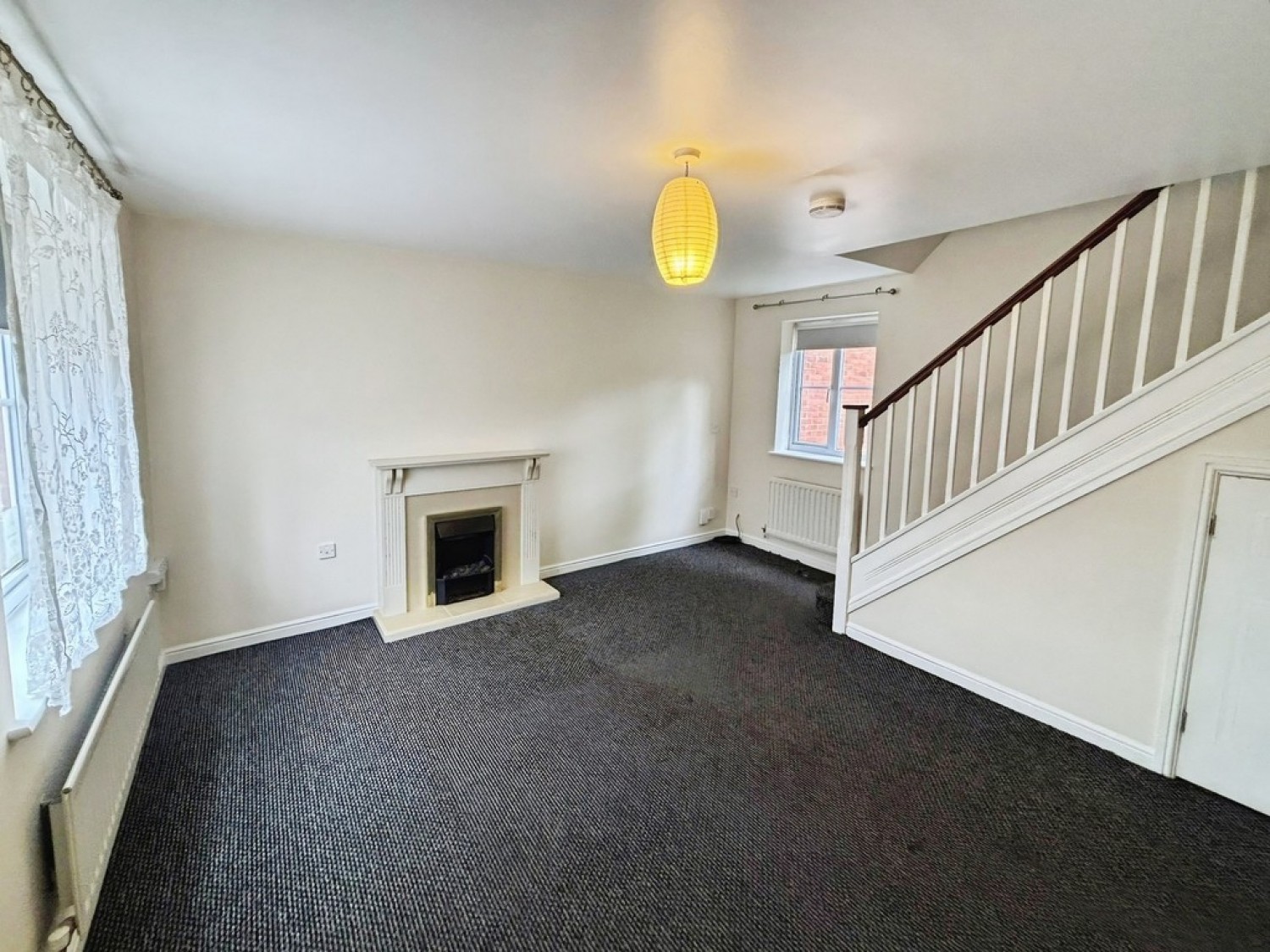 2 bedroom House for Letting Bishops Castle Way,