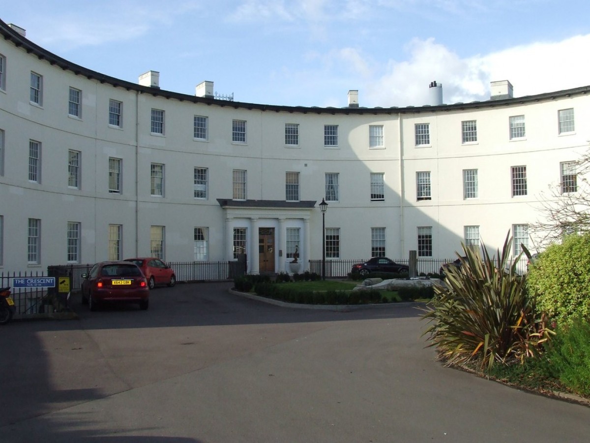 The Crescent, Horton Road