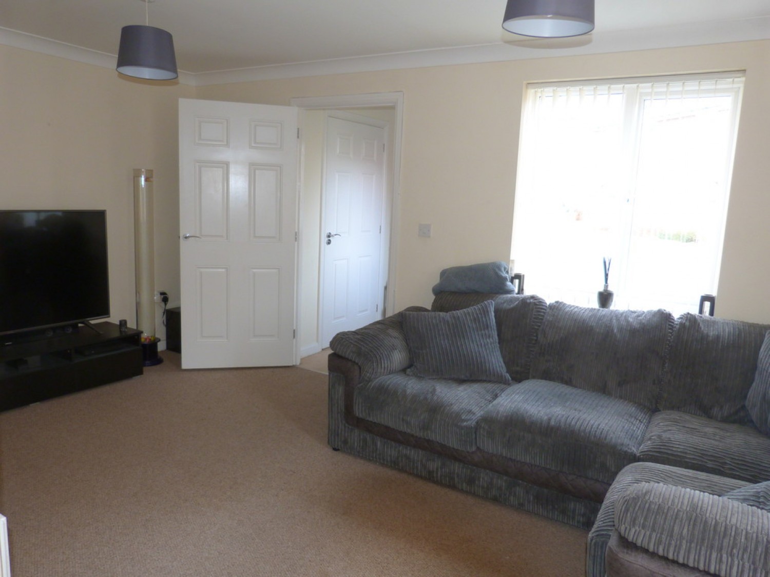 Watermint Drive, Tuffley