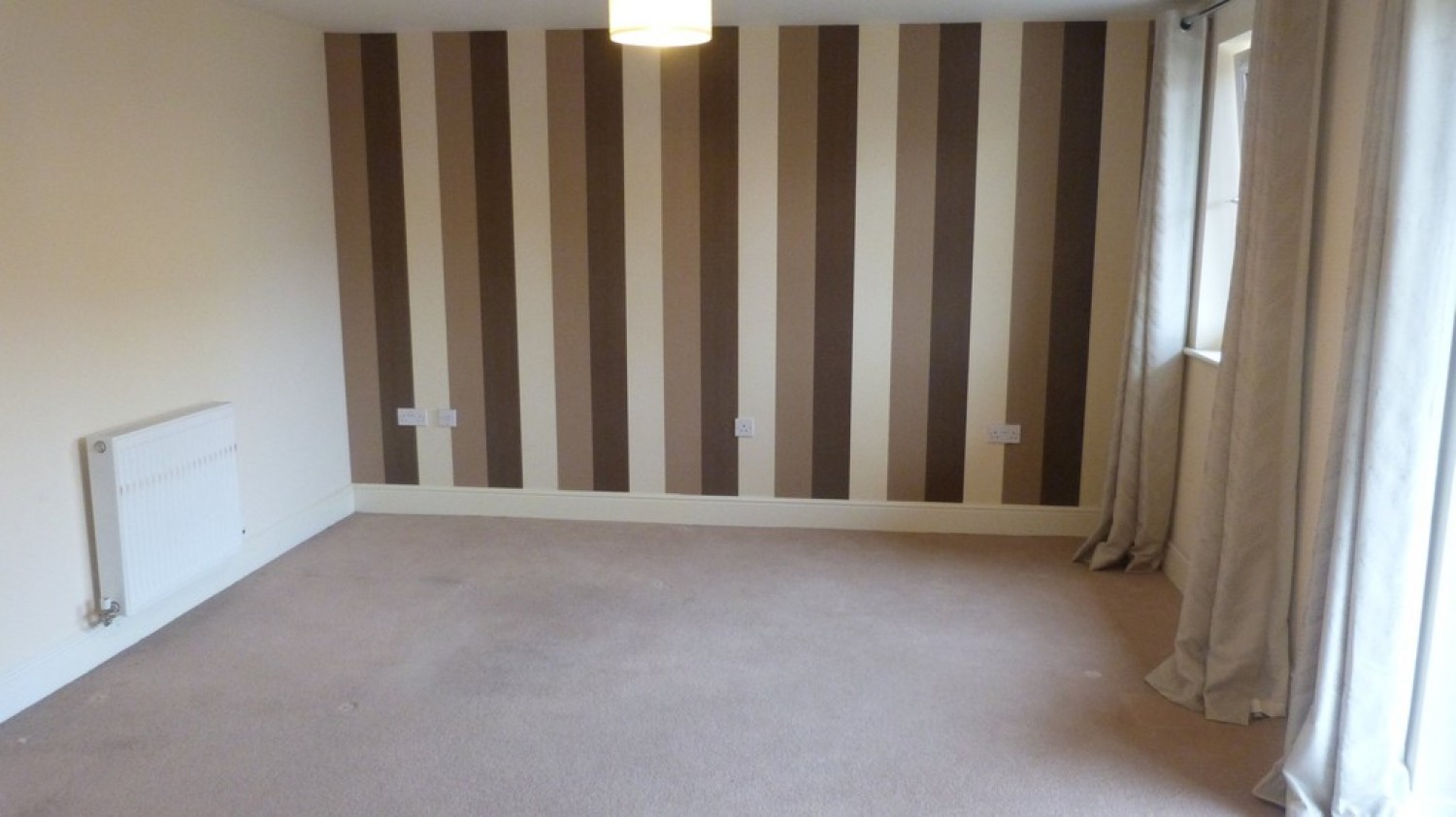 Longhorn Avenue, Gloucester