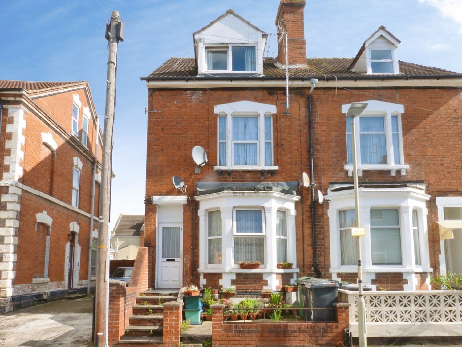 1 bedroom Flat for Letting Regent Street, Tredworth