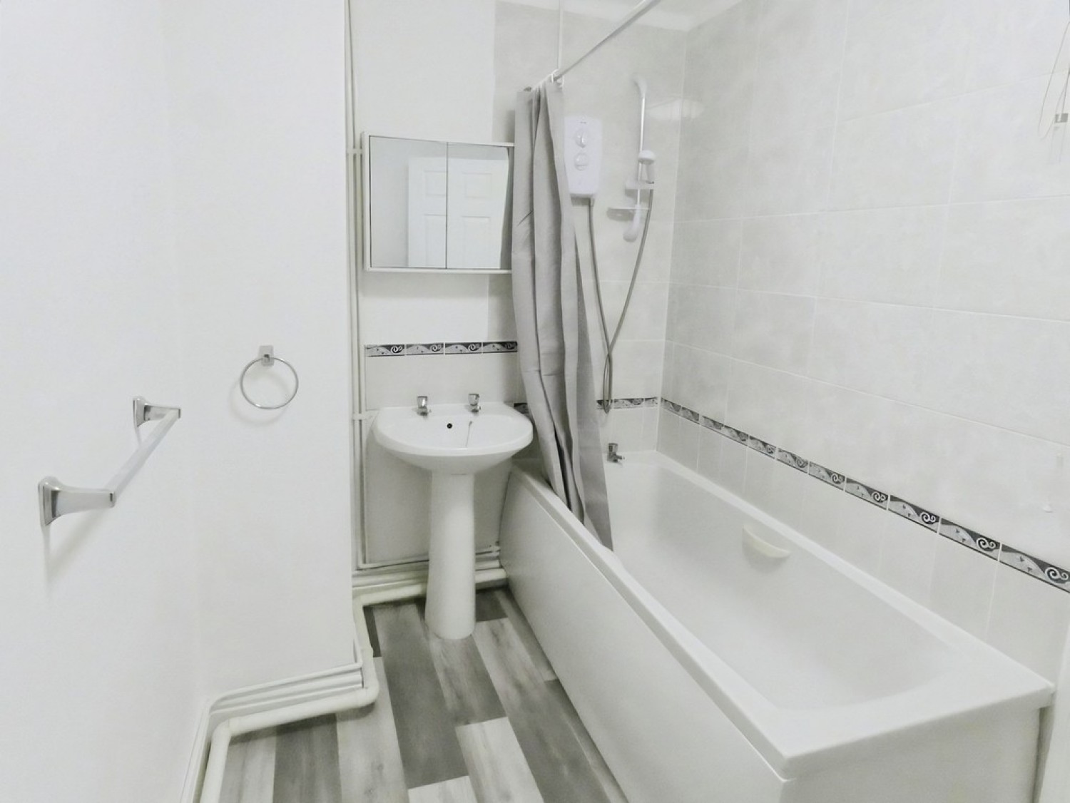 2 bedroom House for Letting New Street