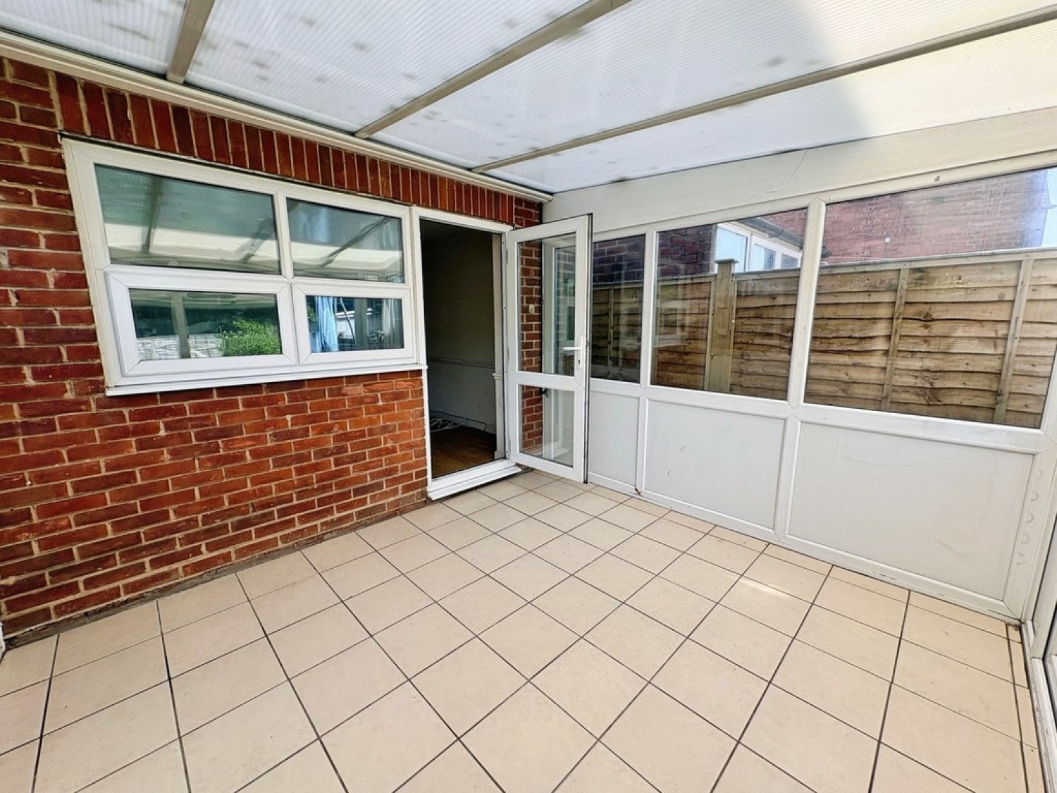 2 bedroom House for Letting WESTON ROAD