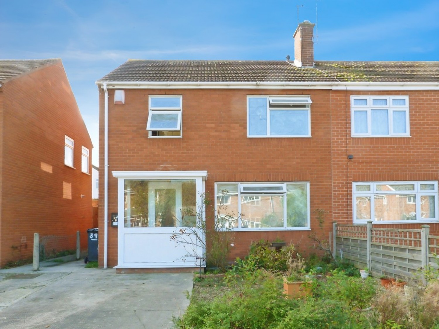 3 bedroom House for Letting Colwell Avenue, Hucclecote, Gloucester