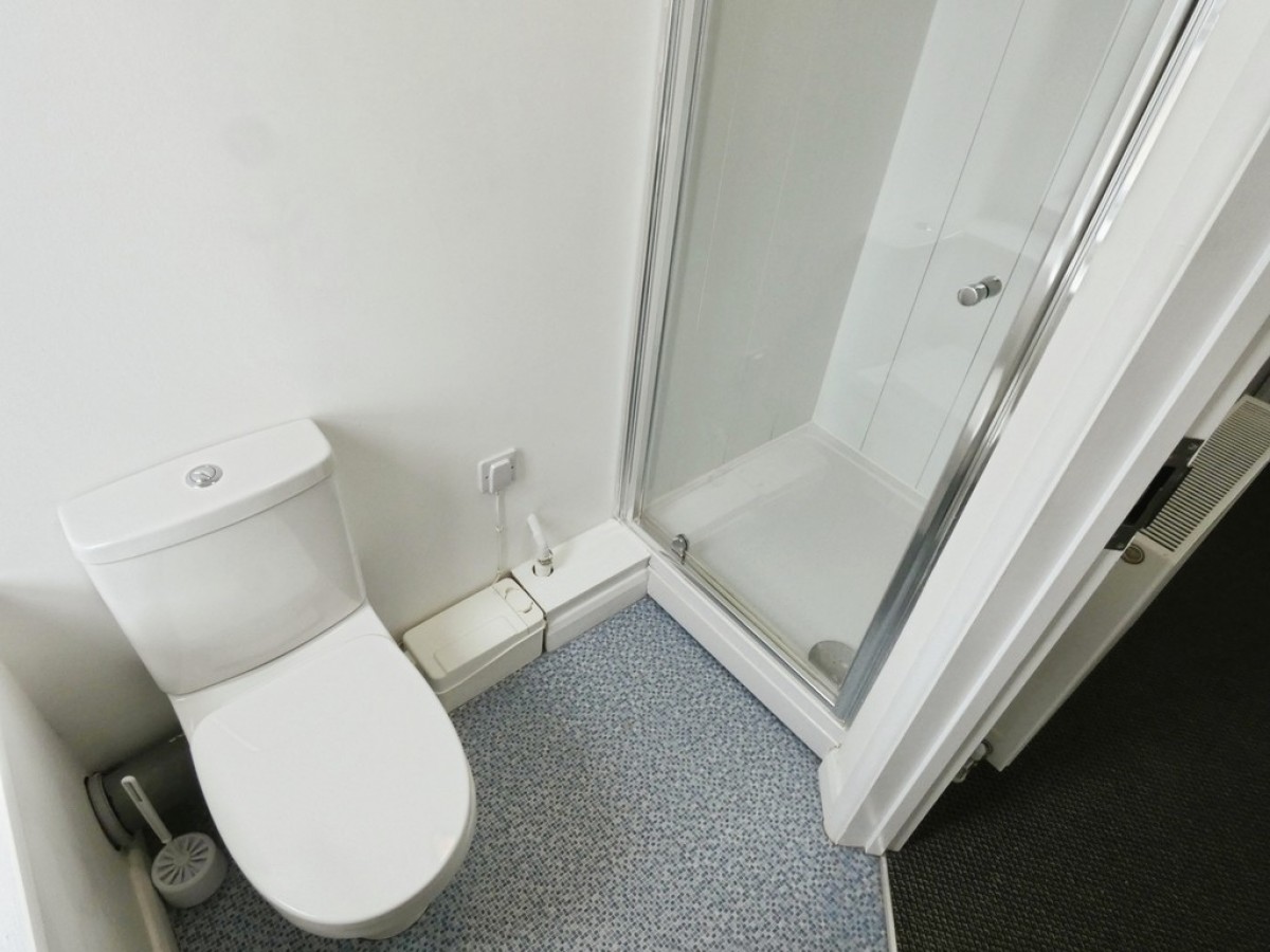 London Road, Gloucester