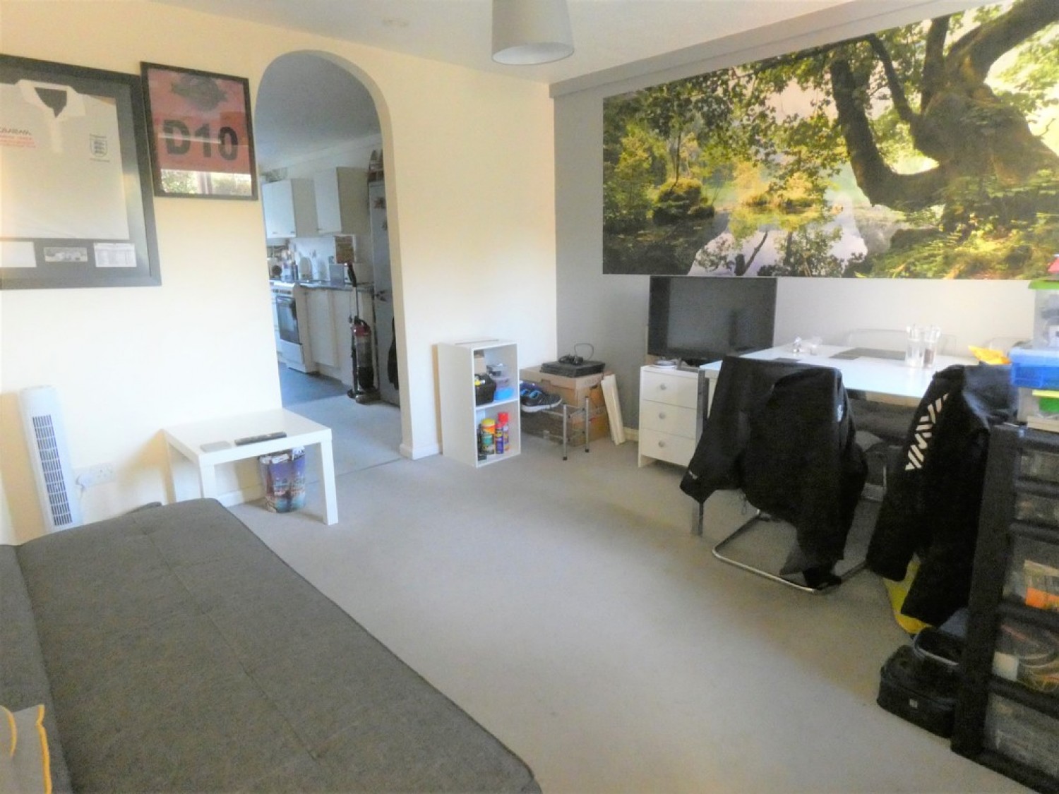 1 bedroom Flat for Letting Greenhill Court, Tuffley