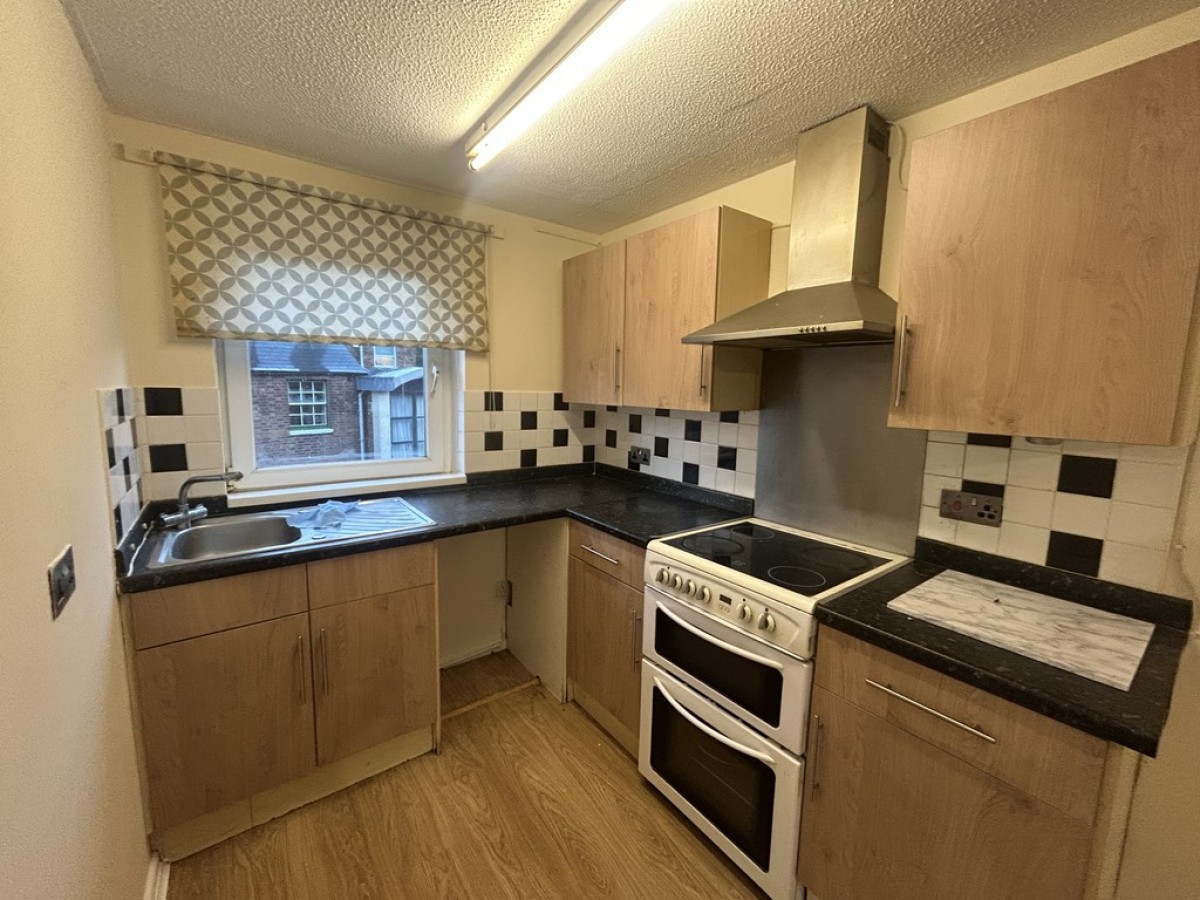 Lesanne Court, Gloucester