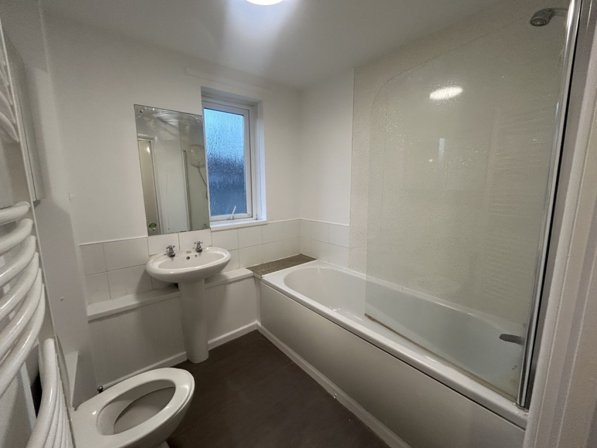 Lesanne Court, Gloucester