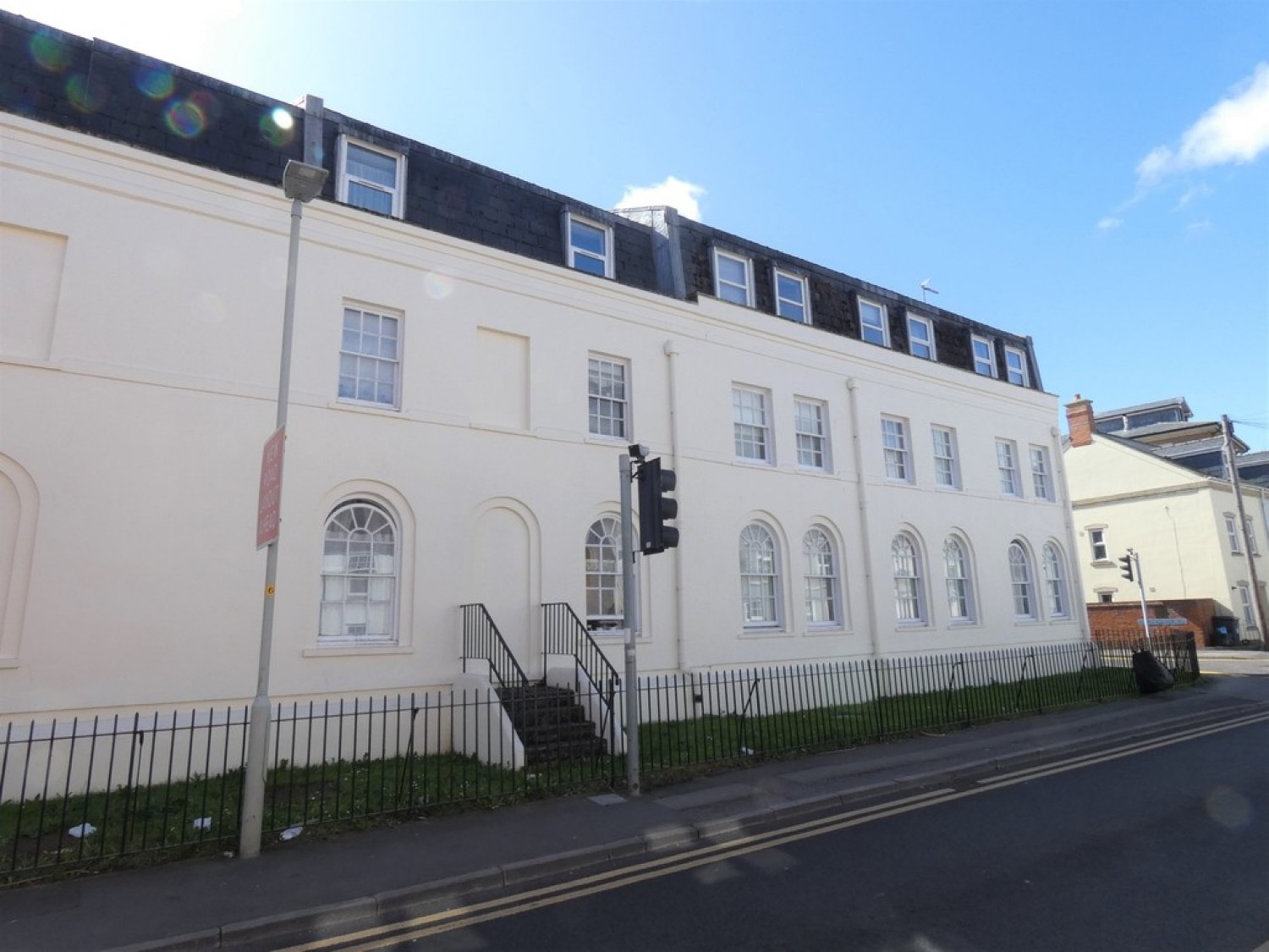 2 bedroom Flat for Letting Brunswest Court, Parliament Street
