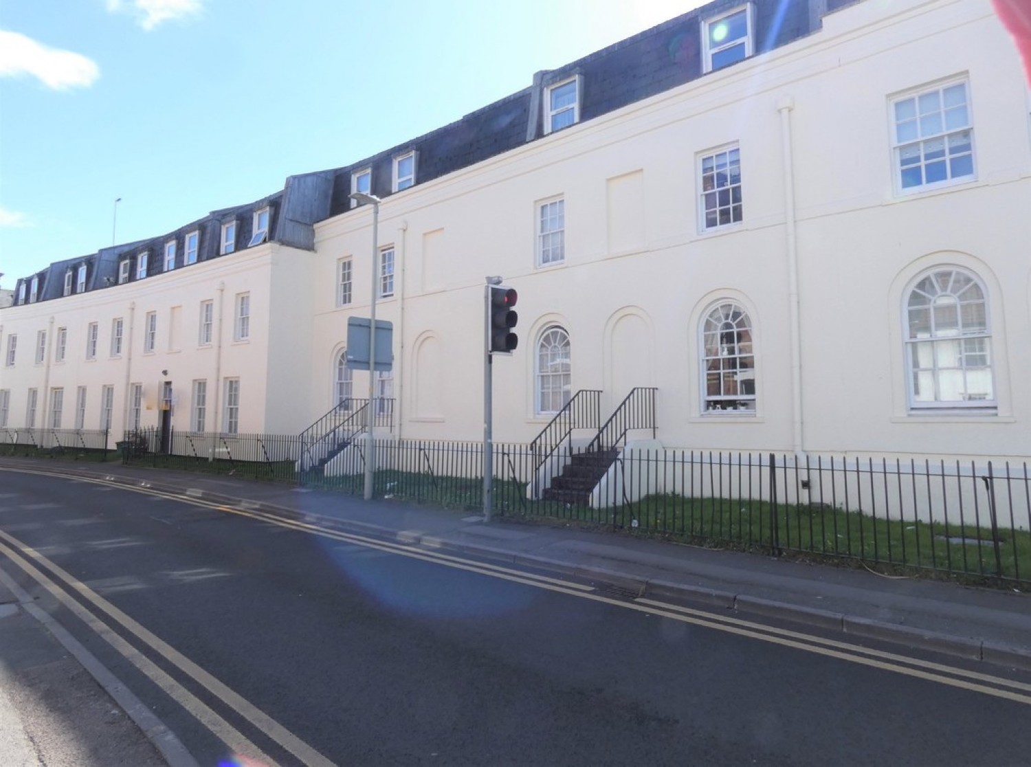 2 bedroom Flat for Letting Brunswest Court, Parliament Street