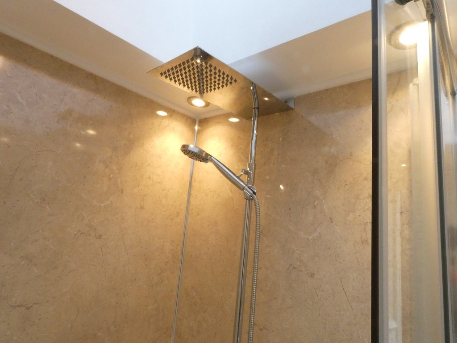 4 bedroom House for Letting Deans Way, Kingsholm