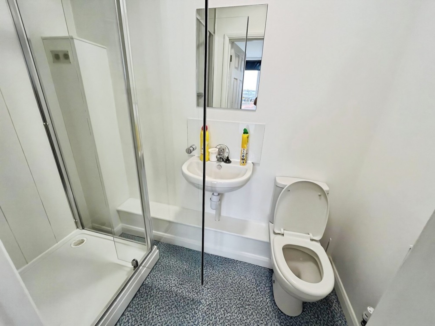 5 bedroom Flat for Letting London Road, Gloucester