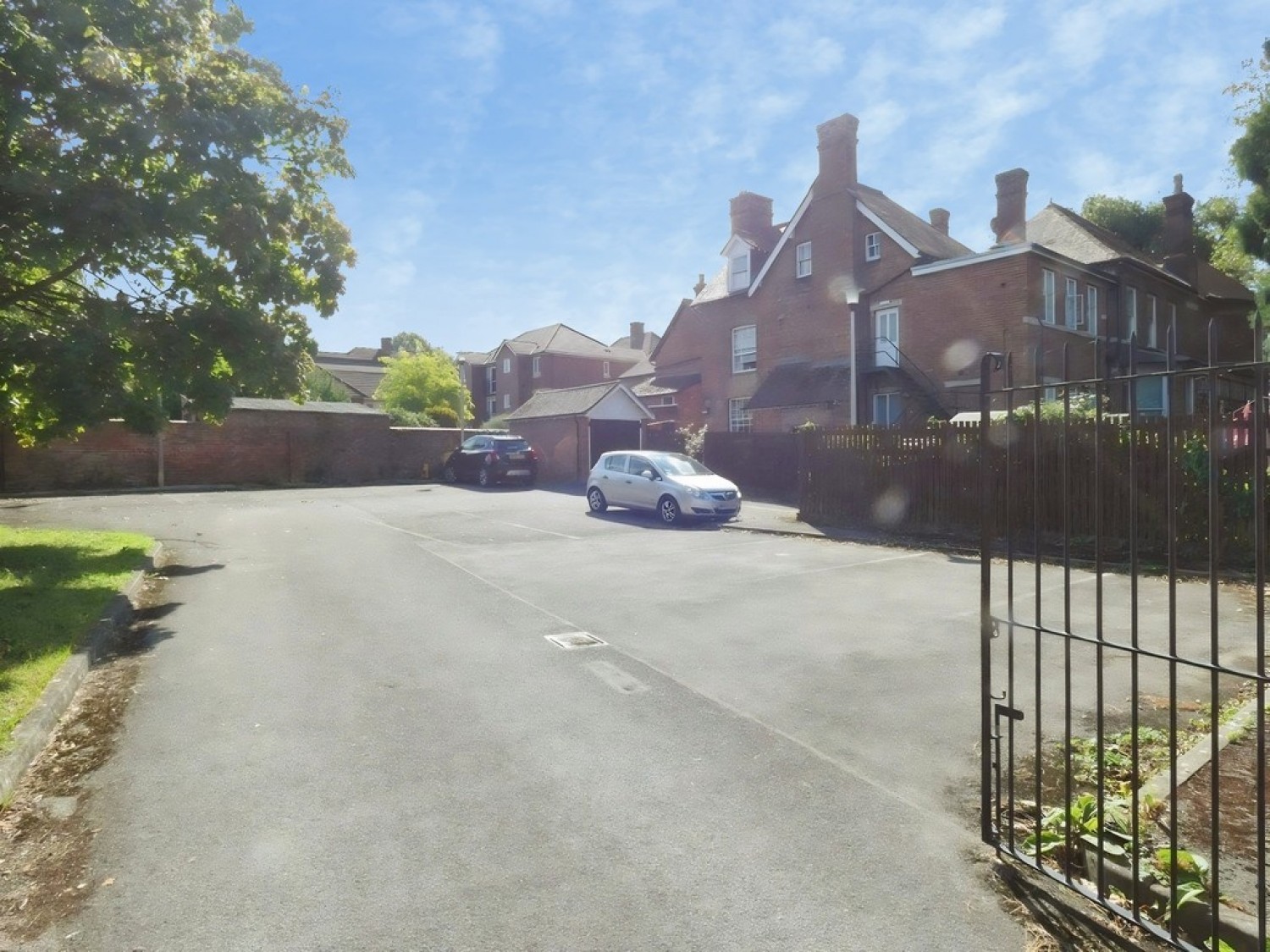 1 bedroom Flat for Letting Denmark Road, Kingsholm, Gloucester