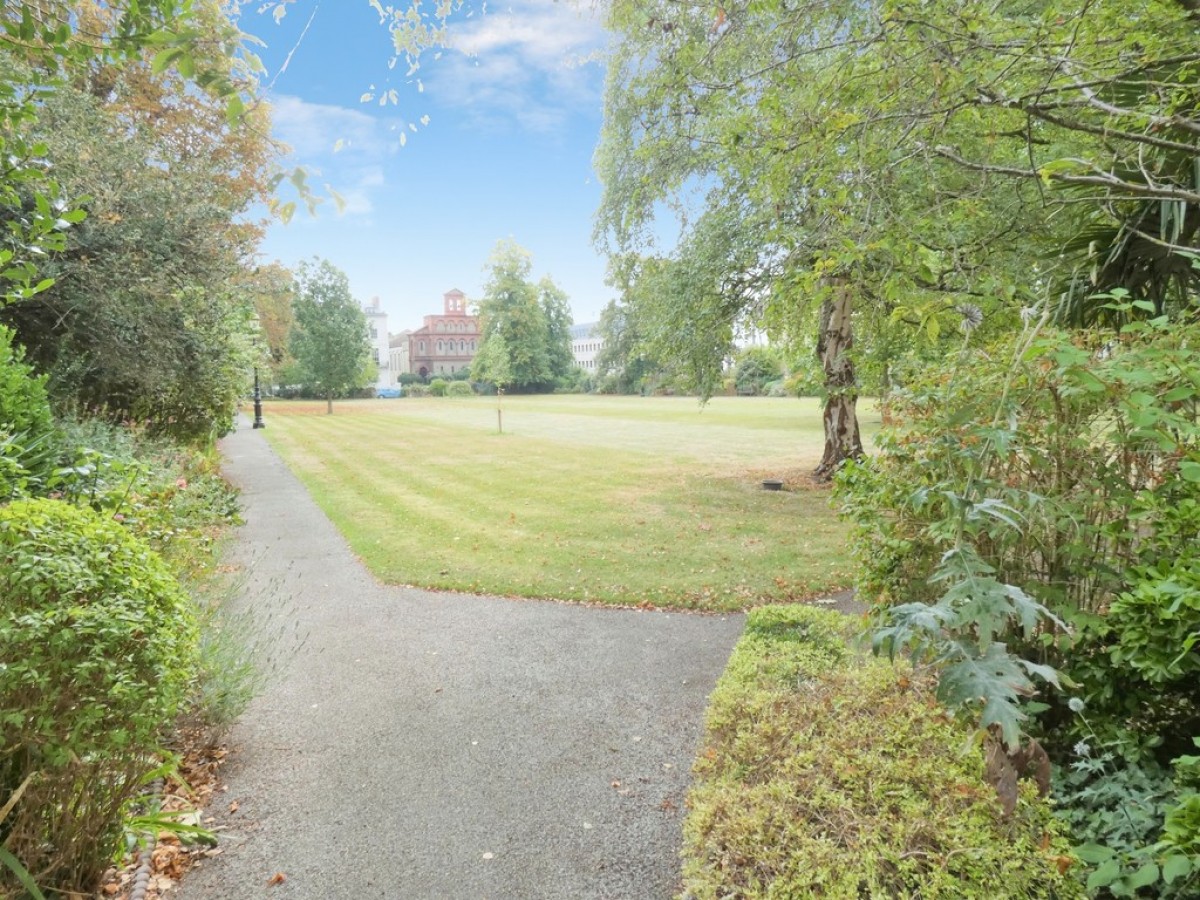 Brunswick Square, Gloucester