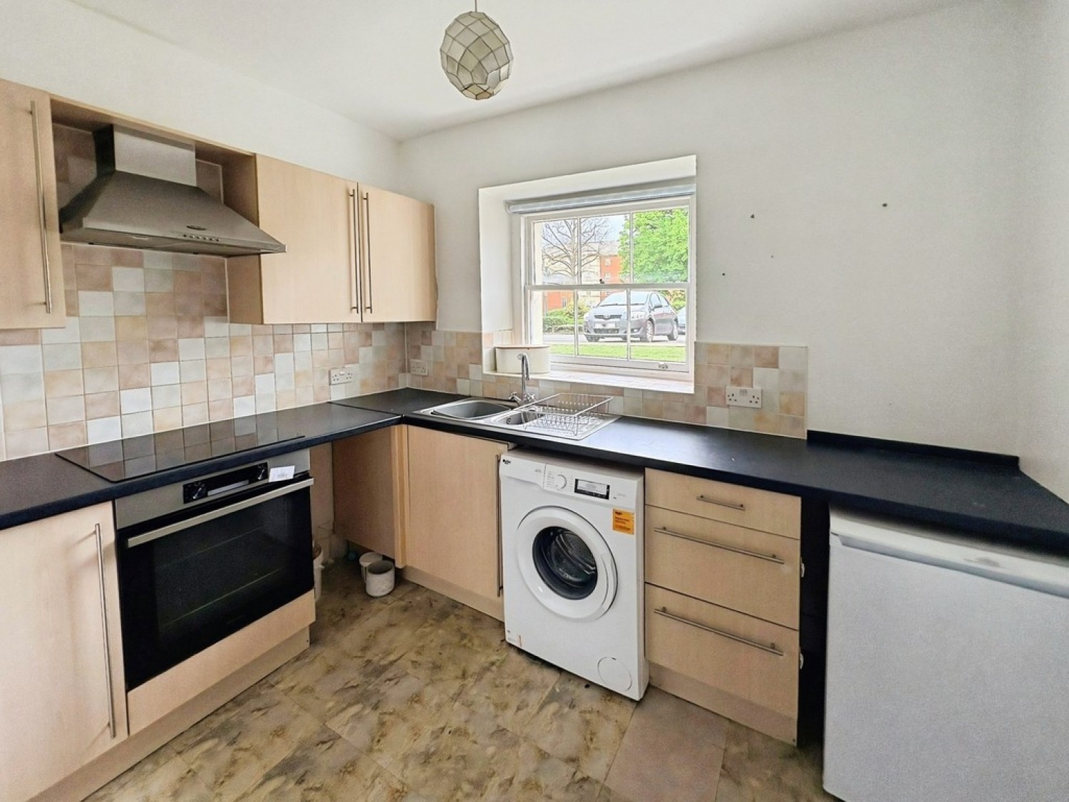 2 bedroom Flat for Letting The Crescent, Gloucester