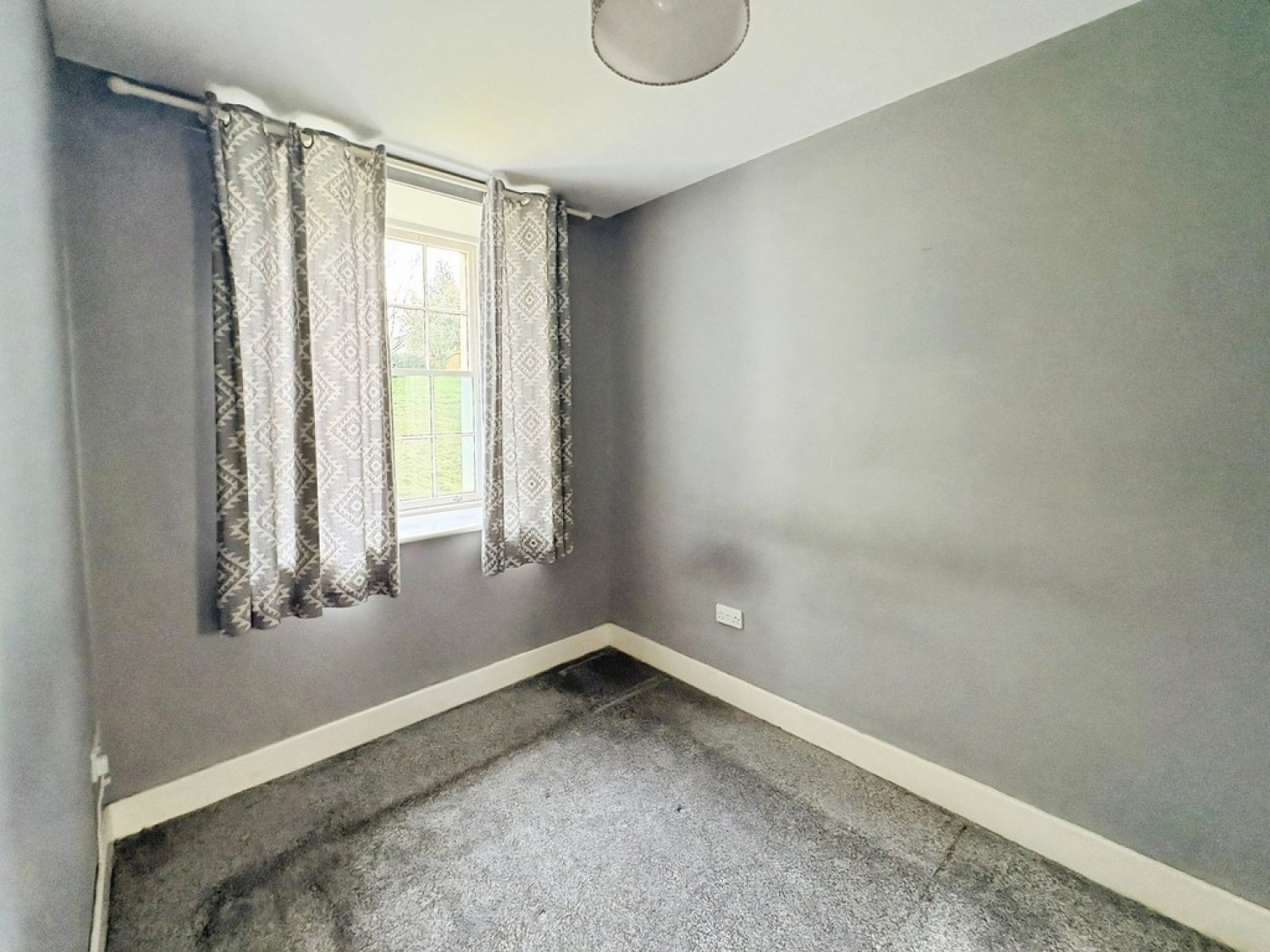 2 bedroom Flat for Letting The Crescent, Gloucester
