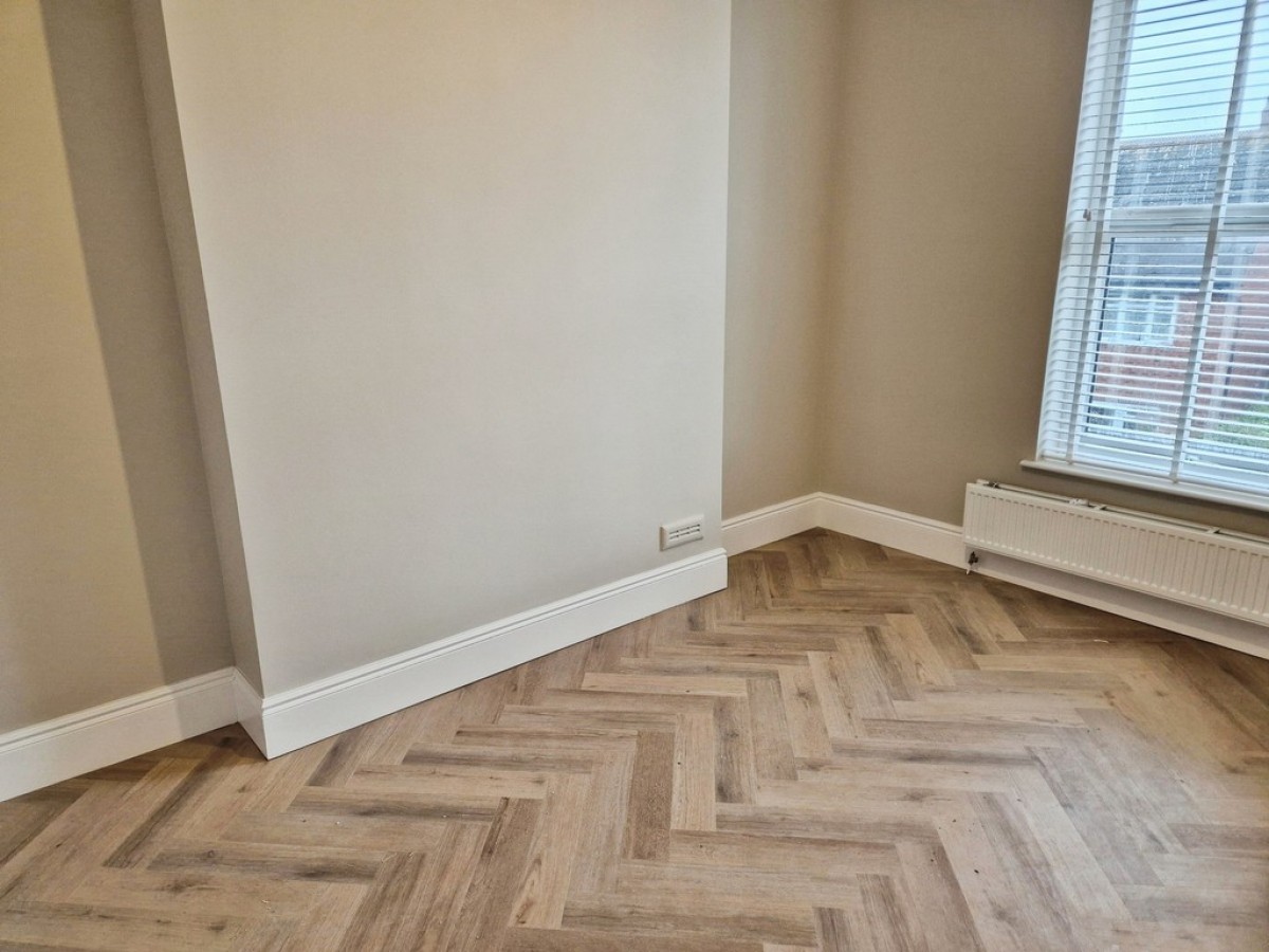 Flat 3, 53 Kingsholm Road