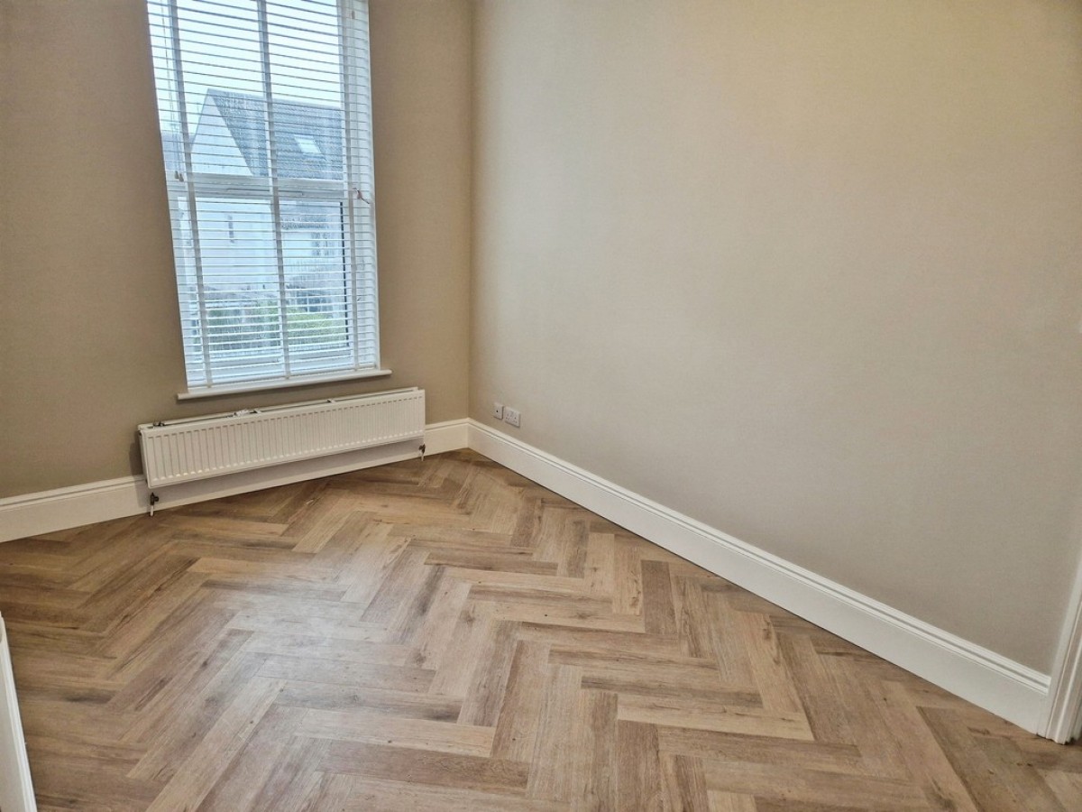 Flat 3, 53 Kingsholm Road