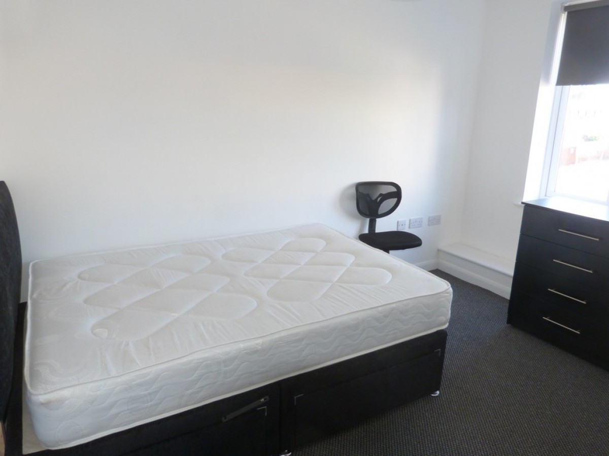 London Road, Gloucester