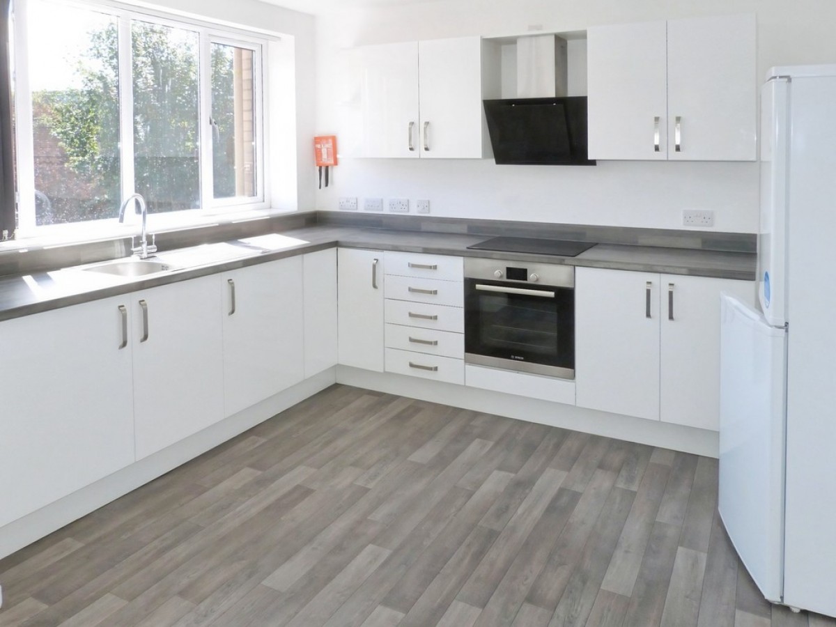 London Road, Gloucester